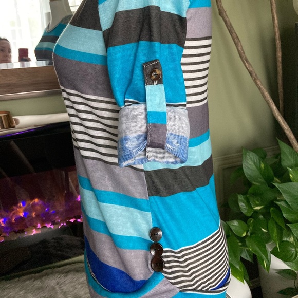 Sweater - Picture 3 of 9